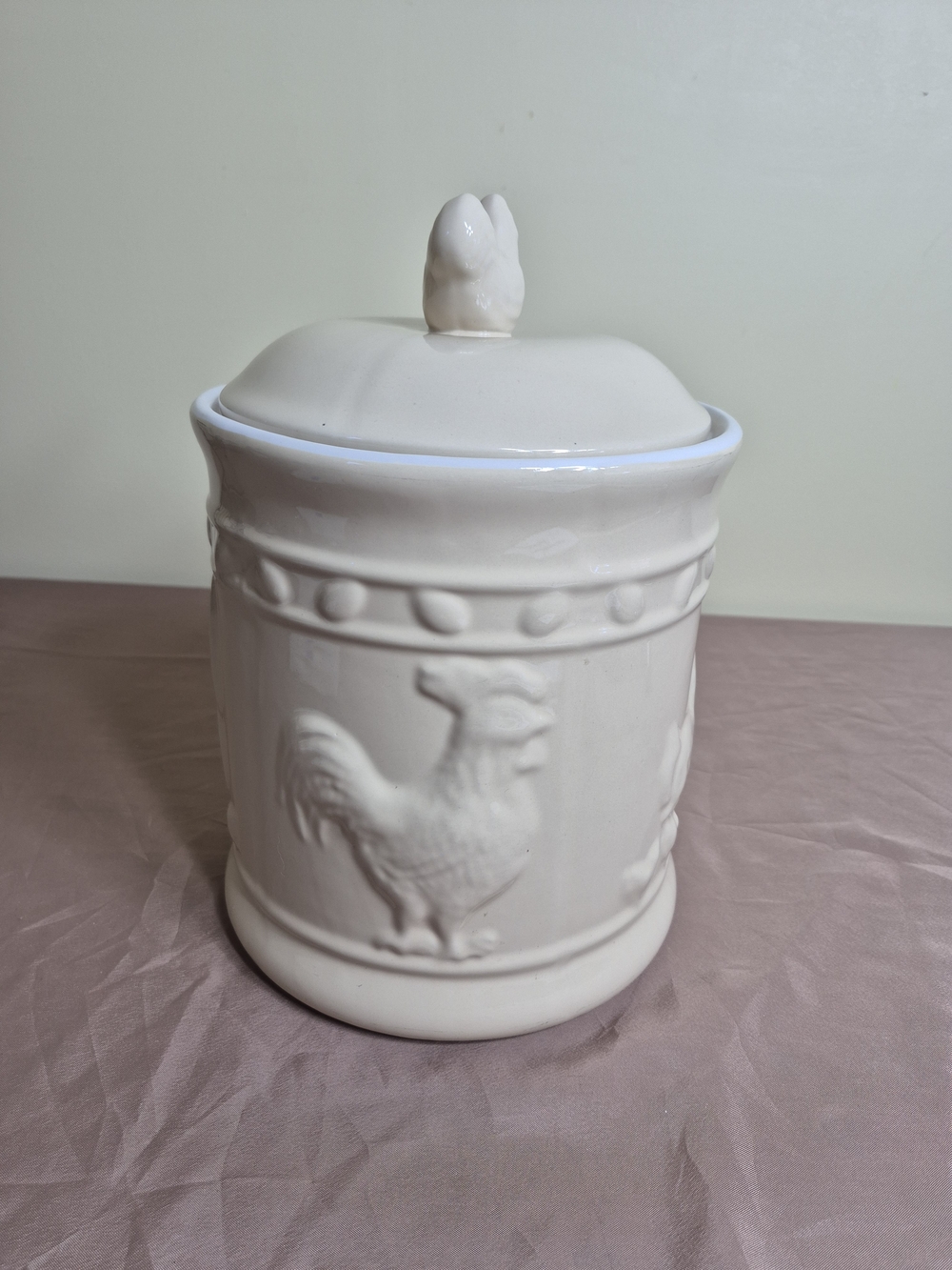 Vintage 2005 Farmhouse White Ceramic Rooster Canister Jar